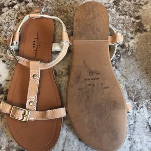 Girls taupe sandal